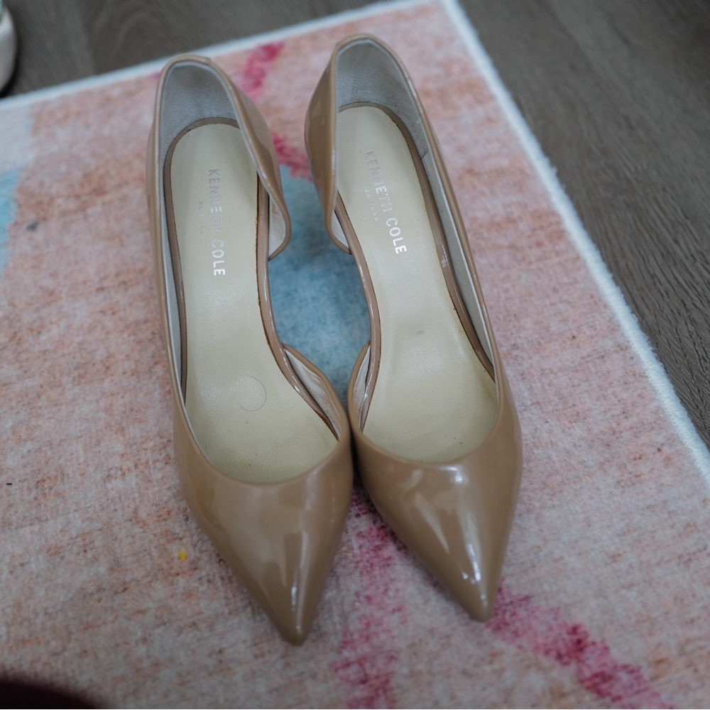 Kenneth Cole Women's Beige Heels